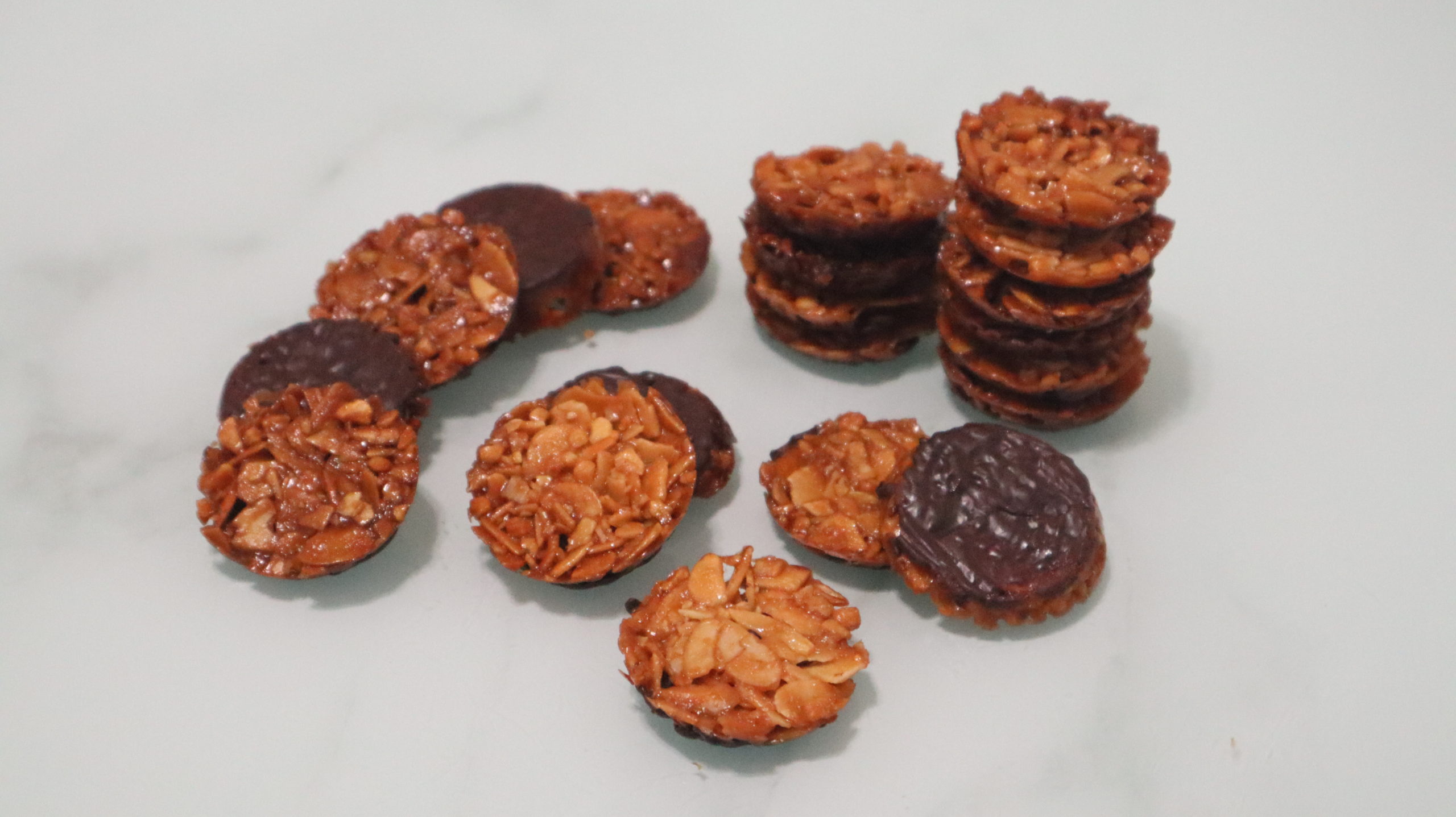 簡単お菓子!グルテンフリー【フロレンティーナ/フロランタン(Florentiner/Florentins)の作り方/レシピ】 | motomone Blog 簡単お菓子!グルテンフリー【フロレンティーナ/フロランタン(Florentiner/Florentins)の作り方/レシピ】 | motomone Blog